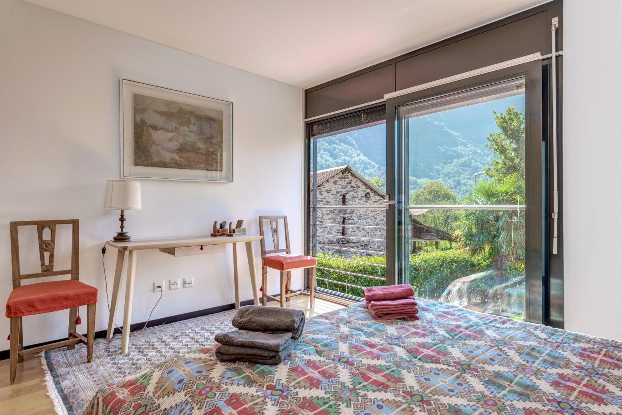 Casa Oliver, Tra La Calanca E I Castelli Di Bellinzona Grono Værelse billede